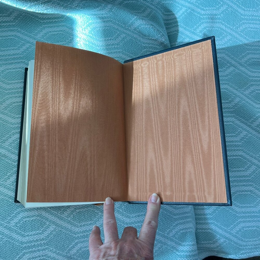 Leather bound classic novels - Picture 4 of 4